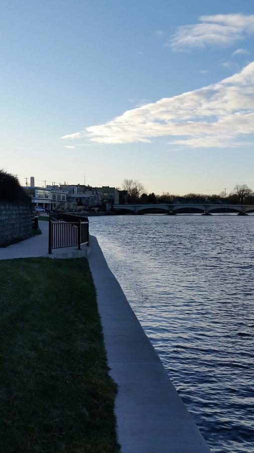 Riverwalk Inn & Suites Fort Atkinson Exteriér fotografie